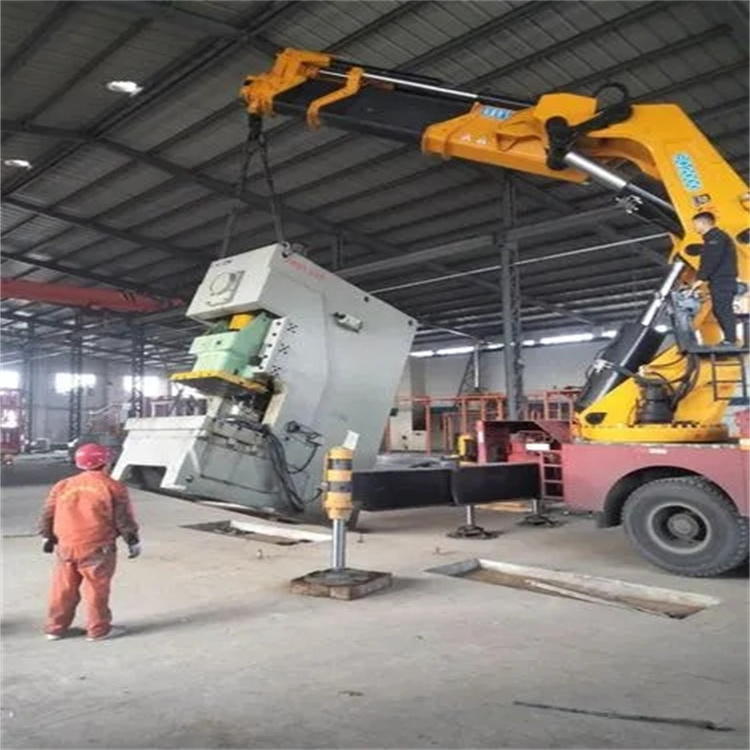 祥符80吨折臂吊车出租附近电话