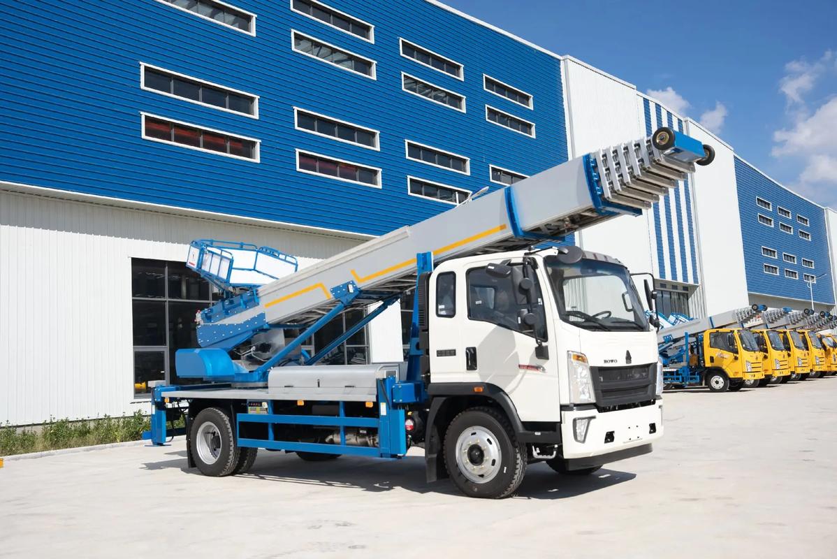 祥符出租云梯车高空作业车 建筑垃圾搬运