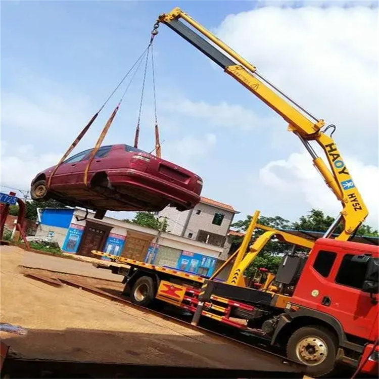 祥符吊车吊汽车的正确方法